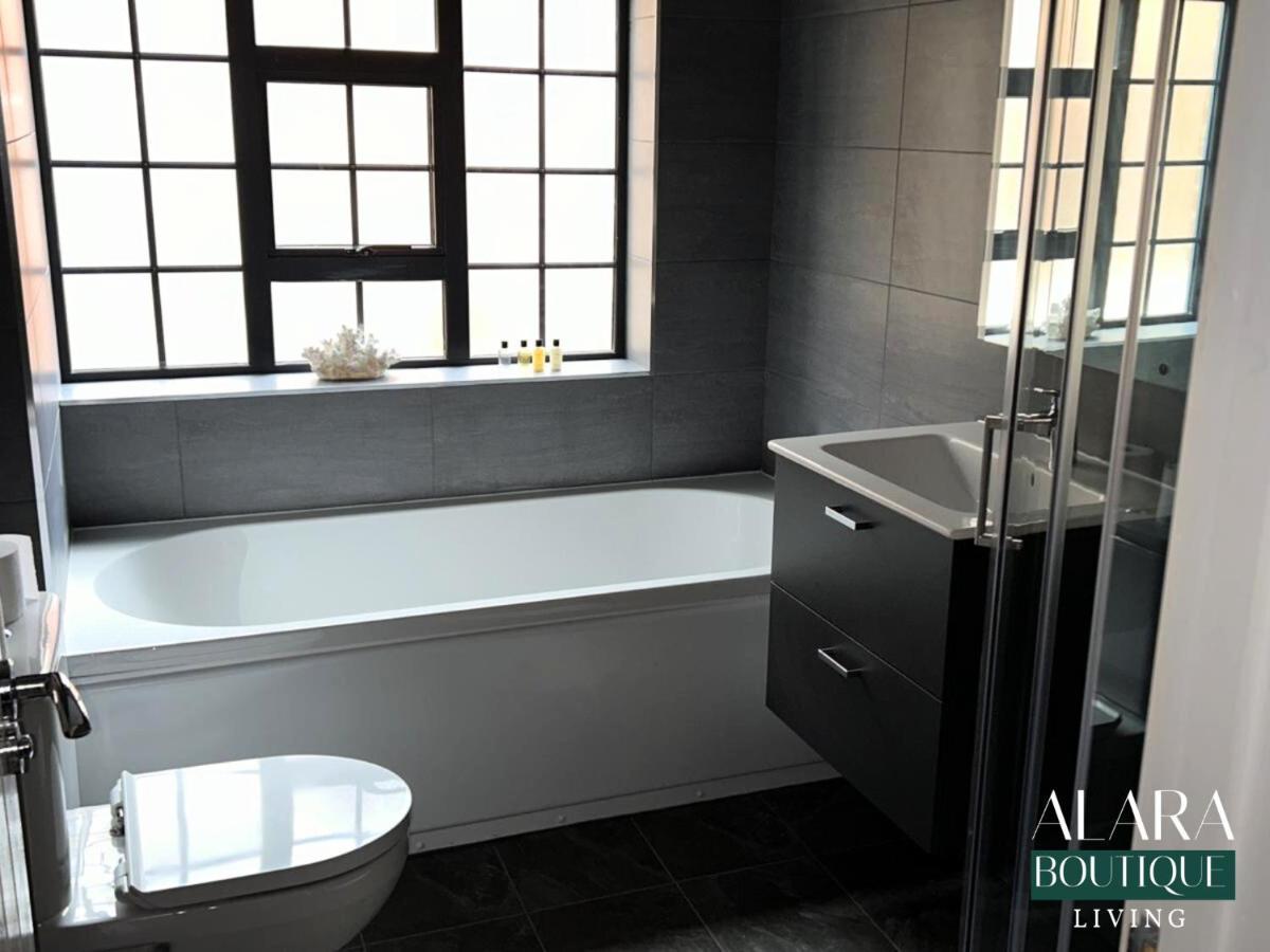 3 Floor Townhouse Luxury Living Alara Boutique Apartment Birmingham Ngoại thất bức ảnh
