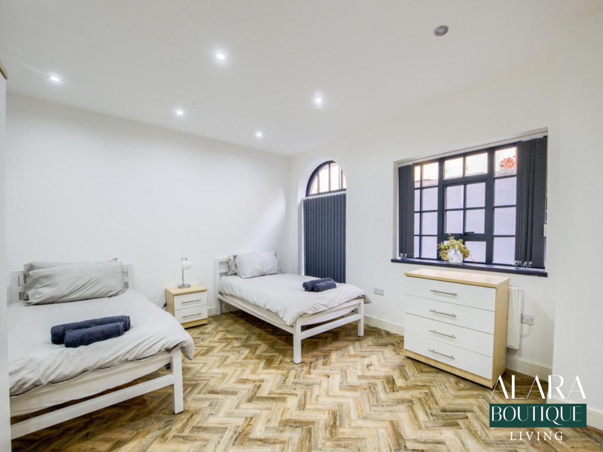 3 Floor Townhouse Luxury Living Alara Boutique Apartment Birmingham Ngoại thất bức ảnh